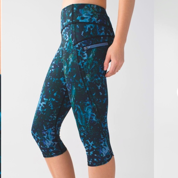 Lululemon Run: Top Speed Crop - Picture 1 of 9